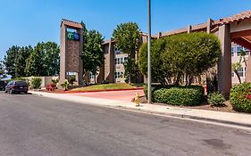 Holiday Inn Express & Suites Camarillo